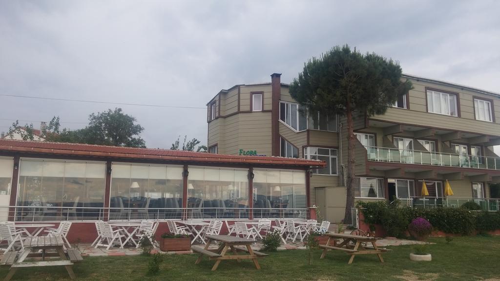 Flora Hotel Burhanli Exterior photo