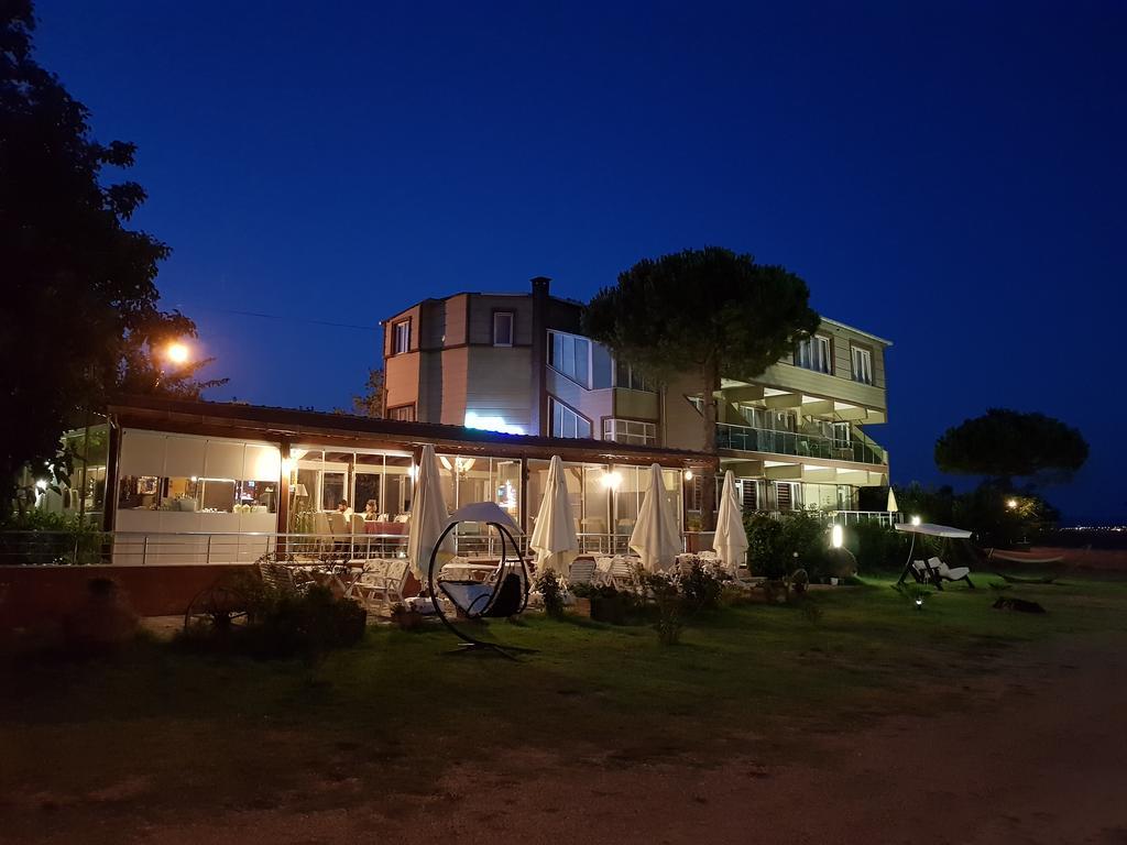 Flora Hotel Burhanli Exterior photo
