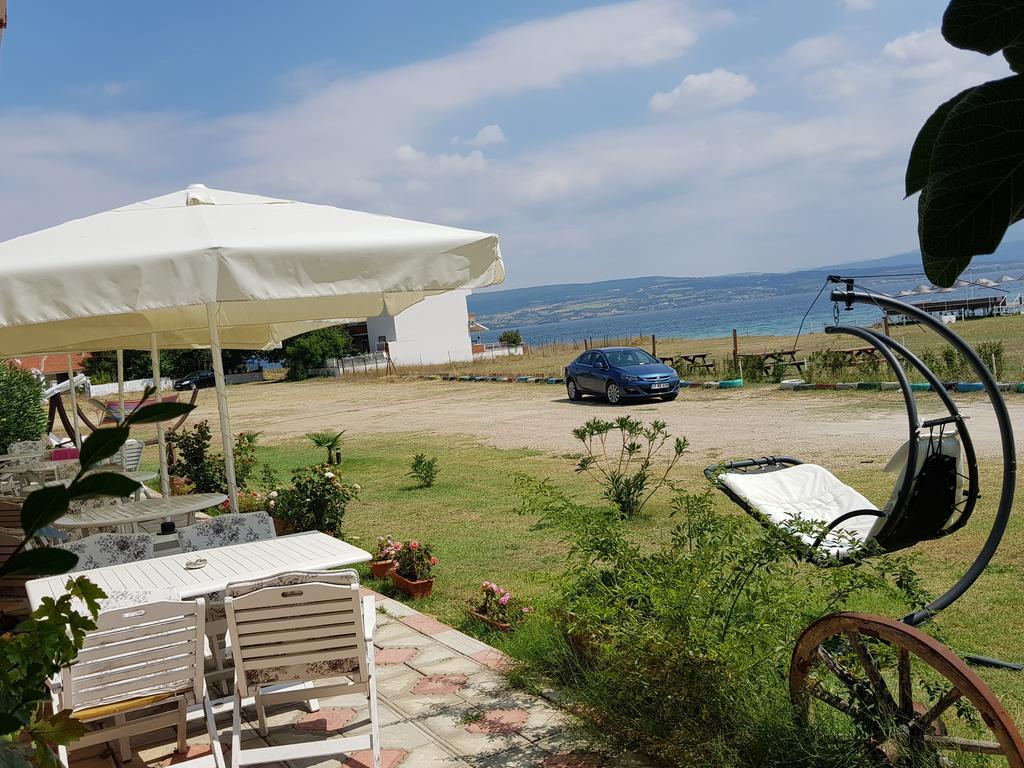 Flora Hotel Burhanli Exterior photo